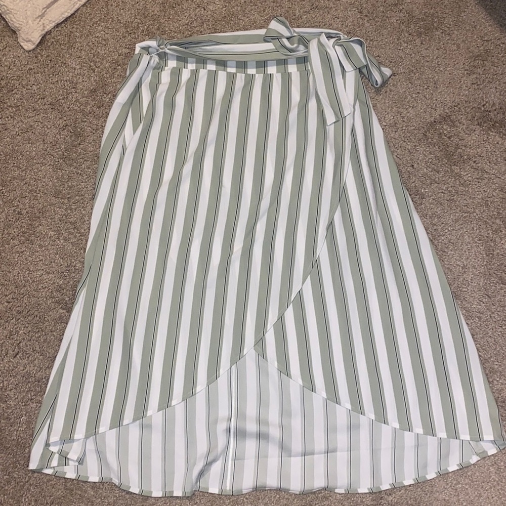 LOFT skirt